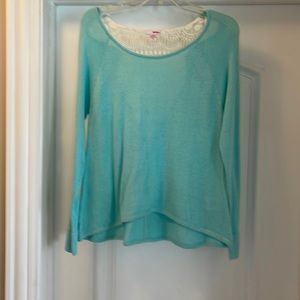 Bongo sweater in size Large NWOT